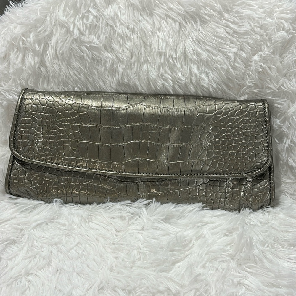 Ann Taylor LOFT Faux Alligator Clutch Pewter Metallic Chain Strap Evening Bag - Picture 4 of 11